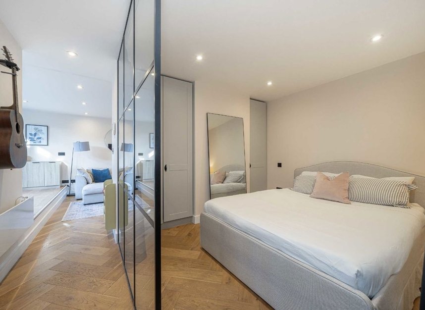 Properties for sale in Church Street - TW12 2GA view4
