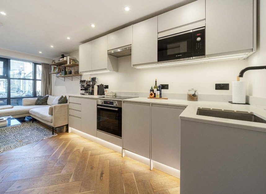 Properties for sale in Church Street - TW12 2GA view3