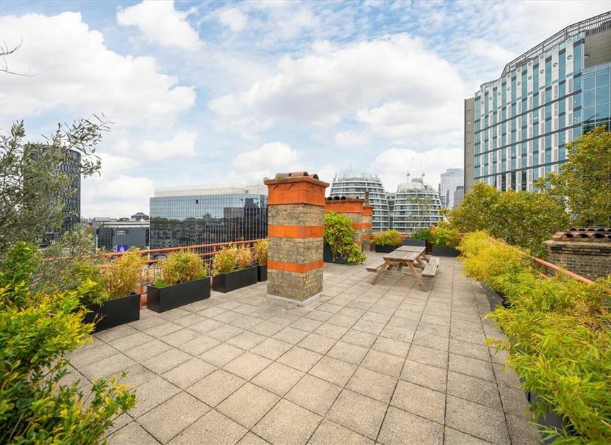 Properties for sale in City Road - EC1V 2NR view11