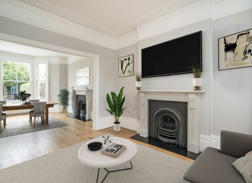 Properties for sale in Clapham Common North Side - SW4 9SB view2
