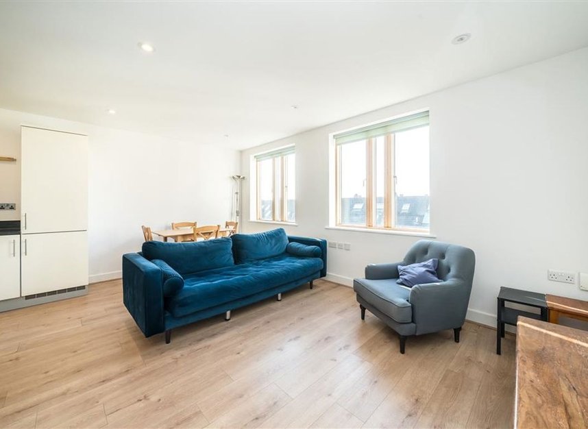 Properties sold in Clapham Common South Side - SW4 9DX view6