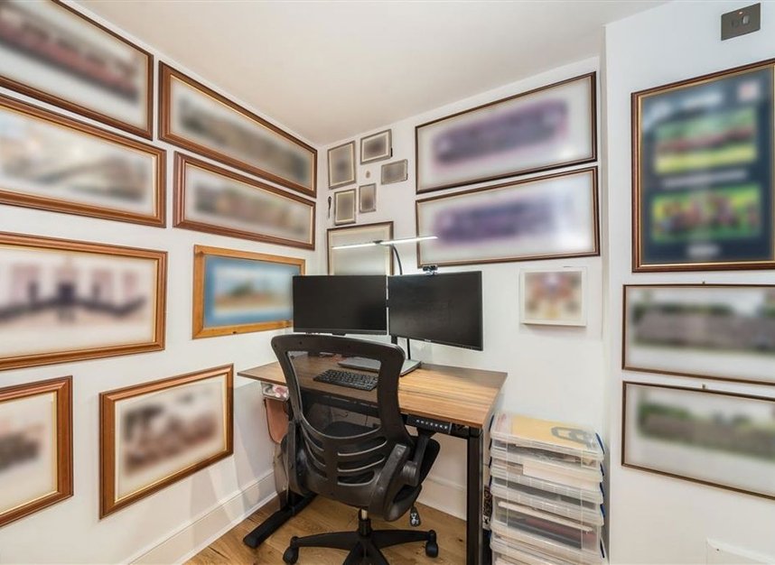 Properties for sale in Clapham Common South Side - SW4 9DA view7