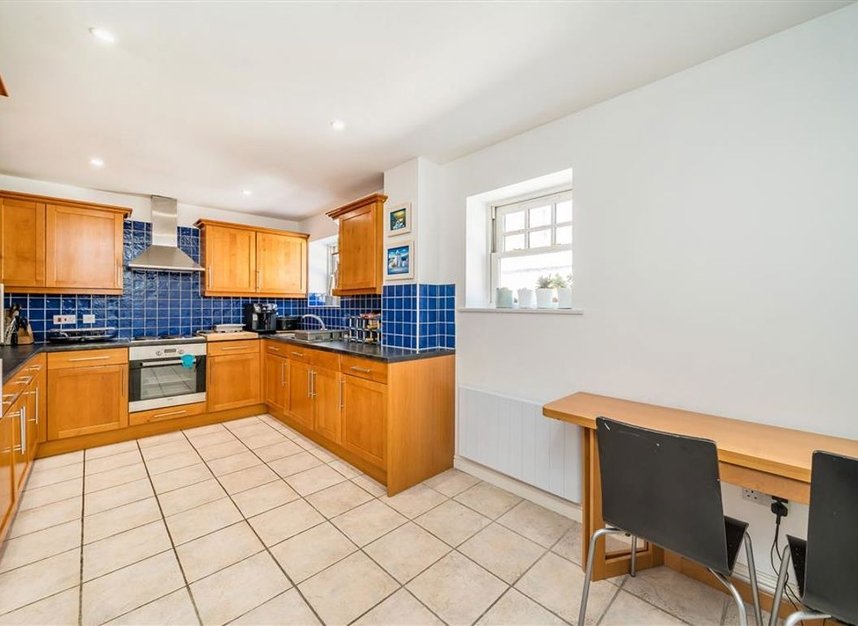 Properties for sale in Clapham Park Road - SW4 7BH view4
