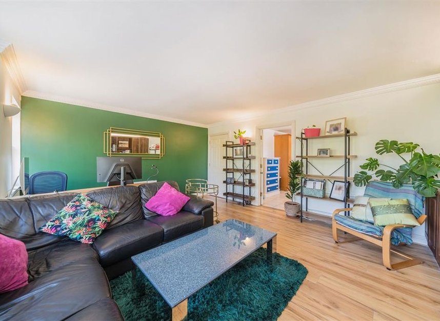 Properties for sale in Clapham Park Road - SW4 7BH view3