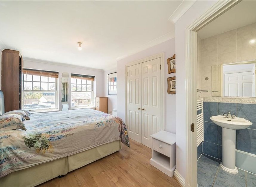 Properties for sale in Clapham Park Road - SW4 7BH view5