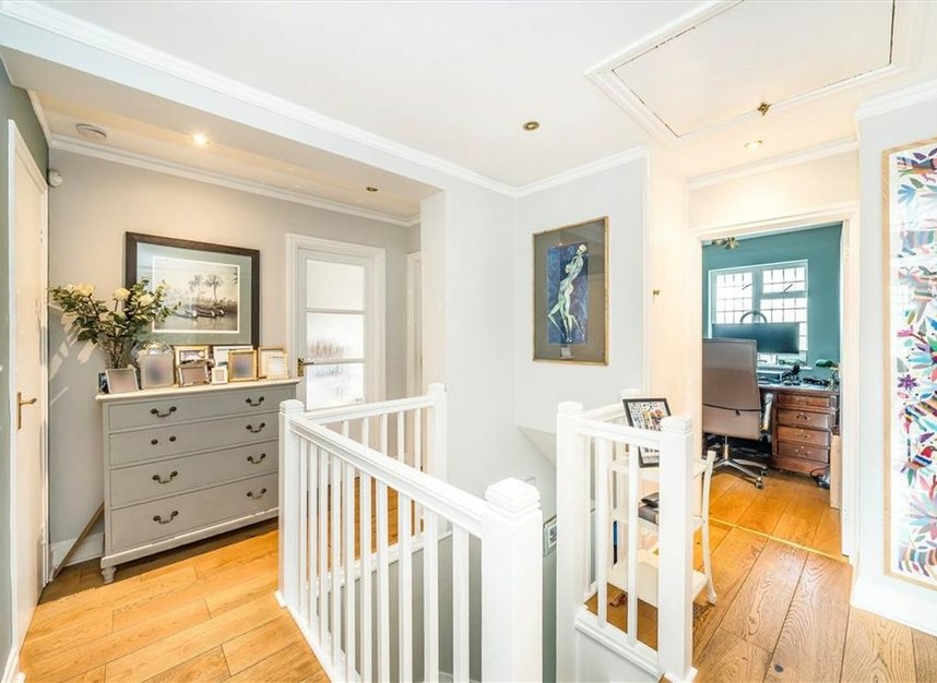 Properties for sale in Clarence Avenue - SW4 8LA view11