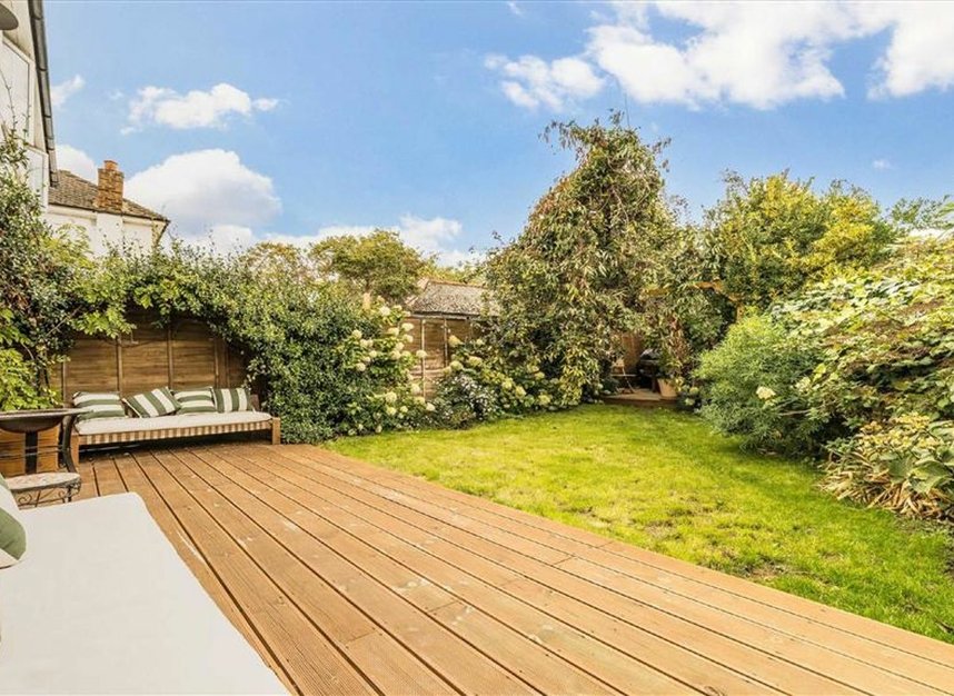 Properties for sale in Clarence Avenue - SW4 8LA view14