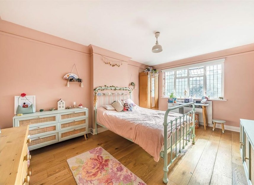 Properties for sale in Clarence Avenue - SW4 8LA view7