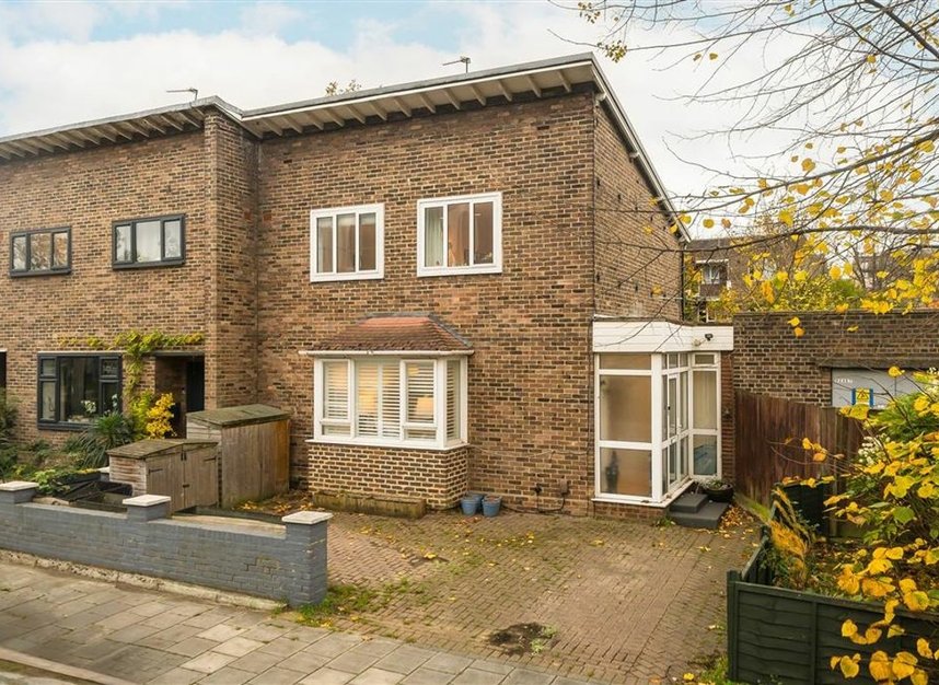 Properties sold in Clarence Crescent - SW4 8LE view11