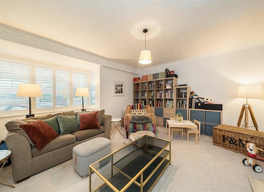 Properties sold in Clarence Crescent - SW4 8LE view2