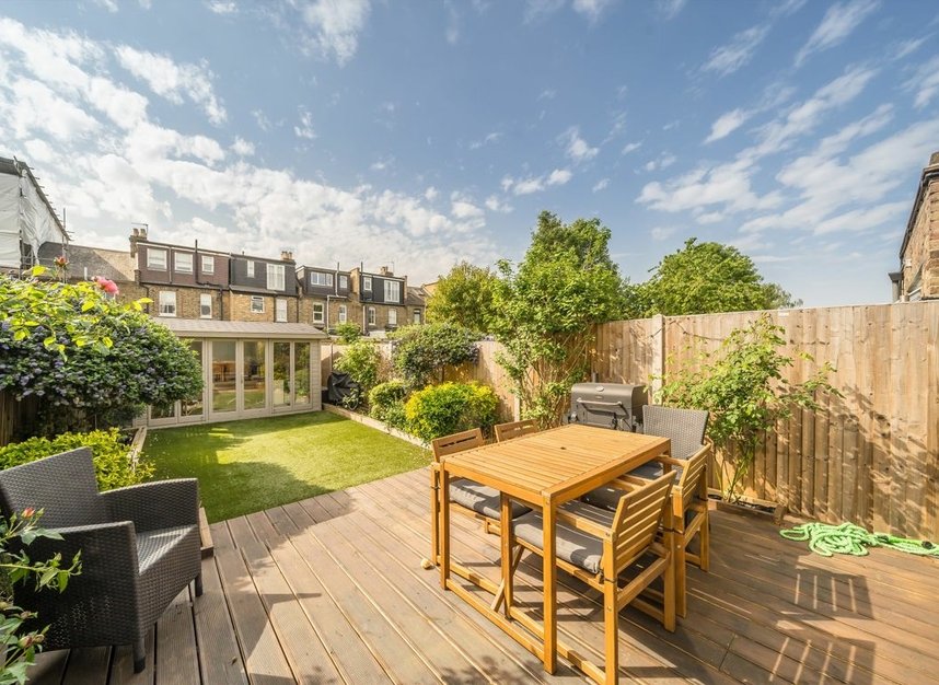 House - terraced for sale in Clarence Road, London, SW19 (Ref