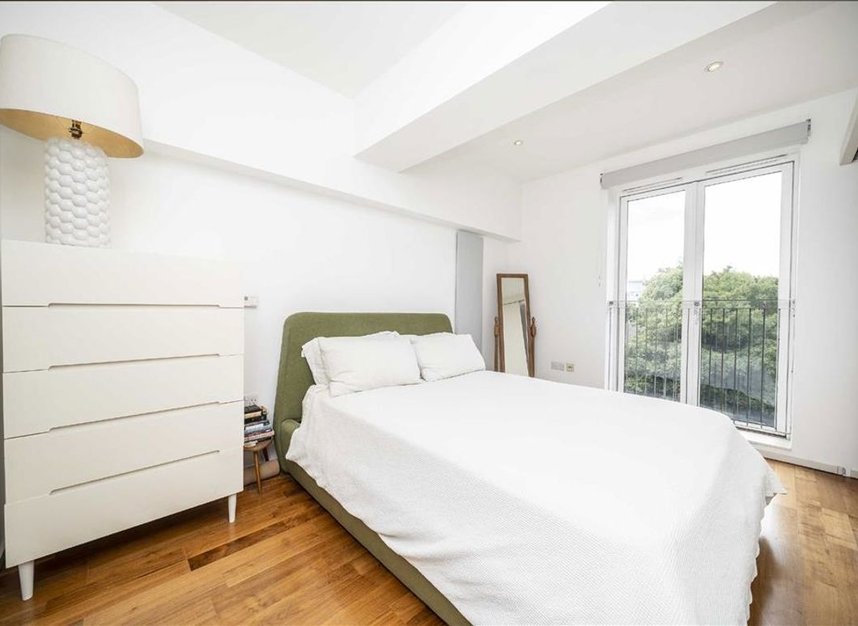 Properties for sale in Clark Street - E1 3HS view7