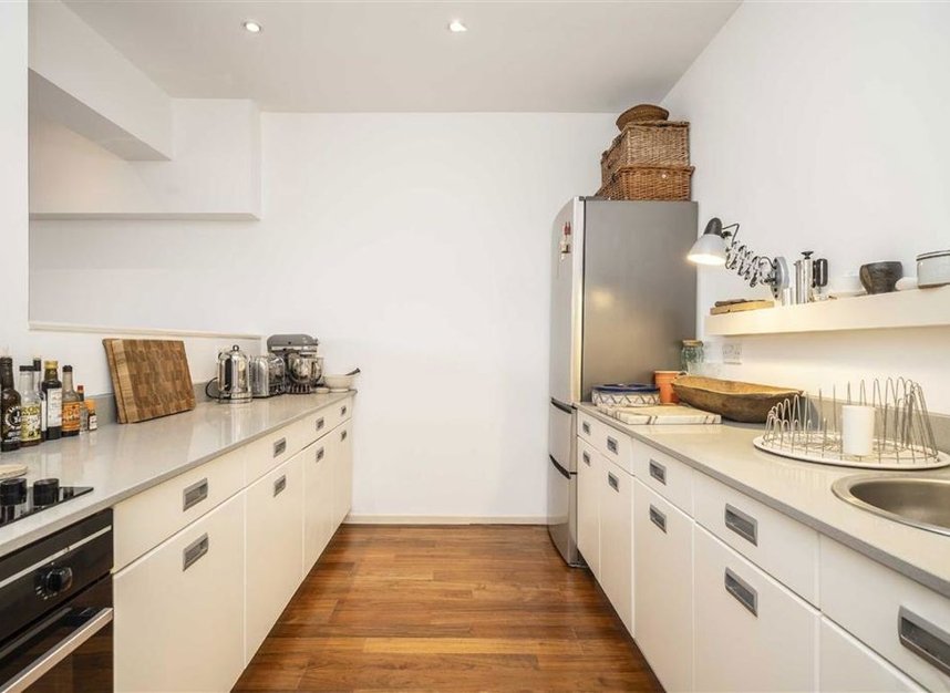 Properties for sale in Clark Street - E1 3HS view5