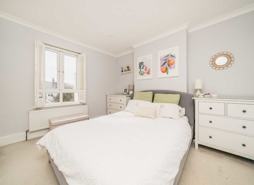 Flat for sale in Cleaveland Road, Surbiton, KT6 (Ref 220878) | Dexters