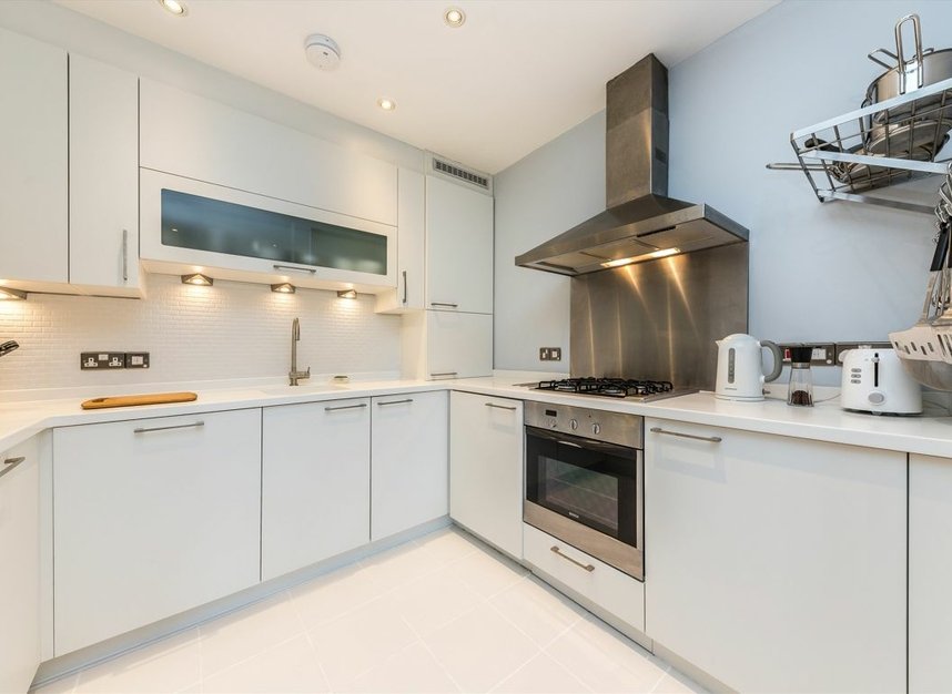 Properties for sale in Clephane Road - N1 2FT view5