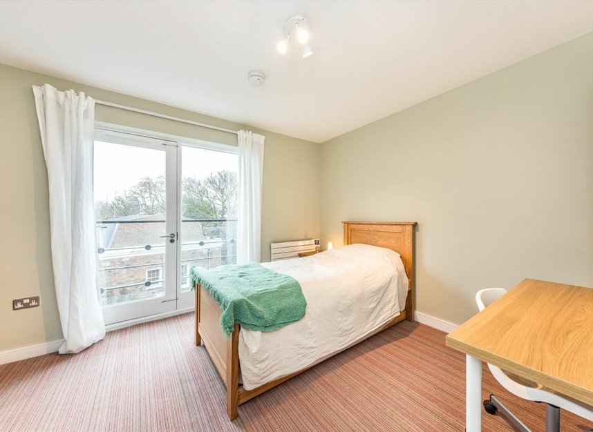 Properties for sale in Clephane Road - N1 2FT view3