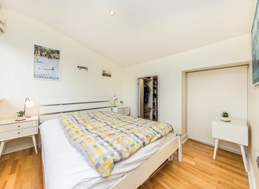 Properties for sale in Clephane Road - N1 2FT view8