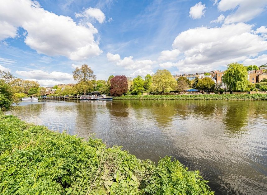 Properties sold in Clevedon Road - TW1 2TW view3
