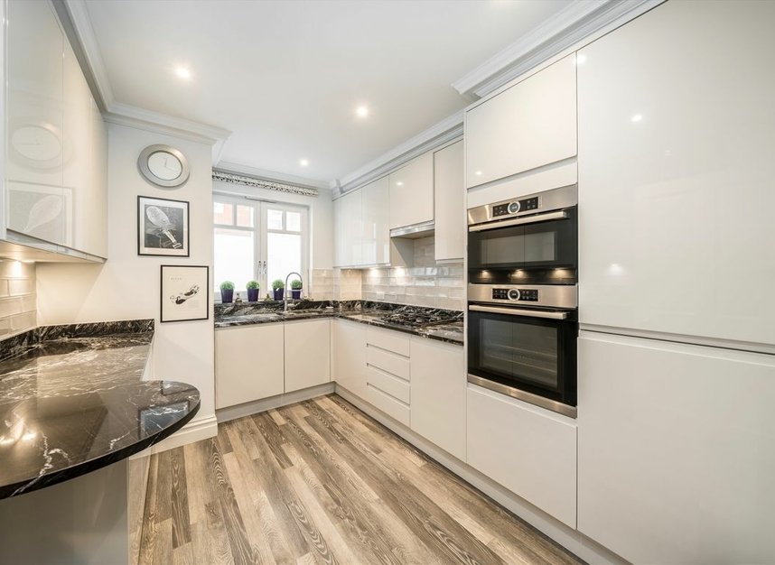 Properties sold in Clevedon Road - TW1 2TW view5
