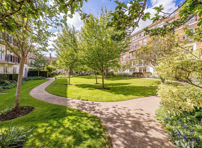 Properties sold in Clevedon Road - TW1 2TW view10