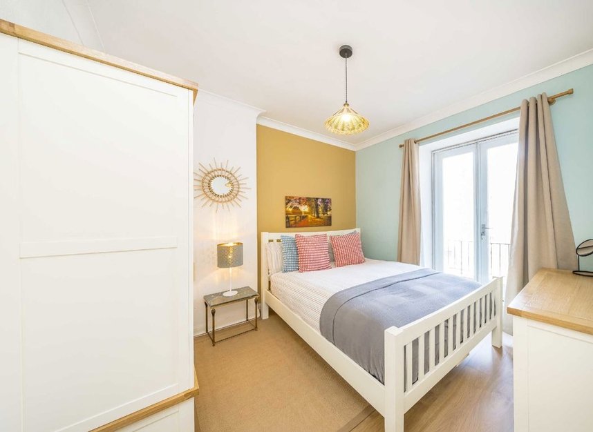 Properties for sale in Cleveland Gardens - W2 6HA view5
