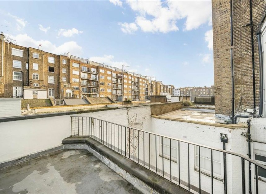 Properties for sale in Cleveland Gardens - W2 6HA view8