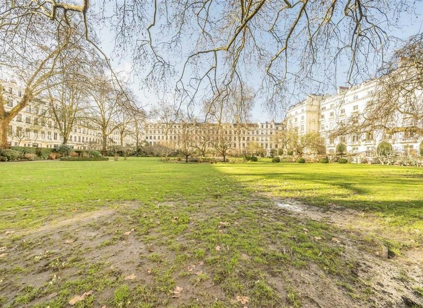 Properties for sale in Cleveland Gardens - W2 6HA view9