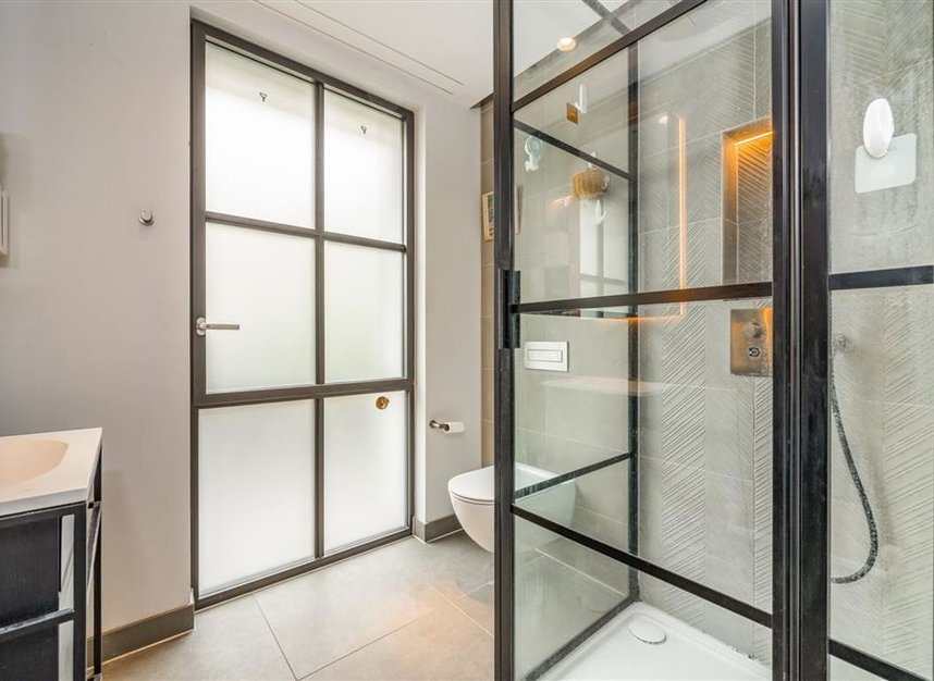 Properties for sale in Cleveland Street - W1T 6FA view7