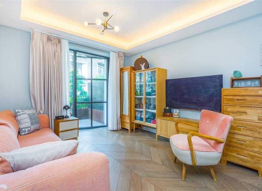 Properties for sale in Cleveland Street - W1T 6FA view3