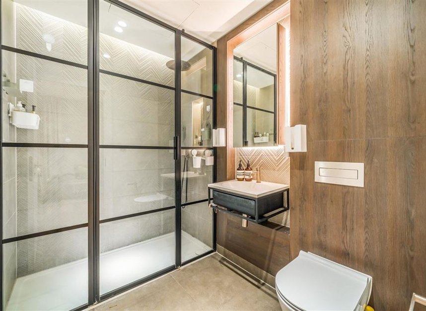 Properties for sale in Cleveland Street - W1T 6FA view9