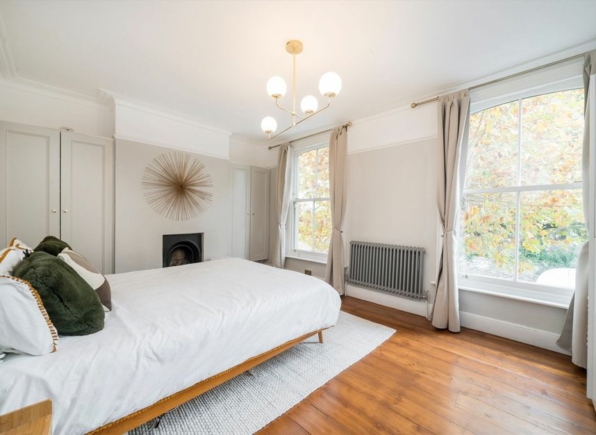 Properties for sale in Clifden Road - E5 0LL view10