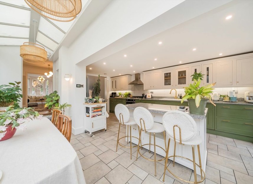 Properties for sale in Clifden Road - E5 0LL view7