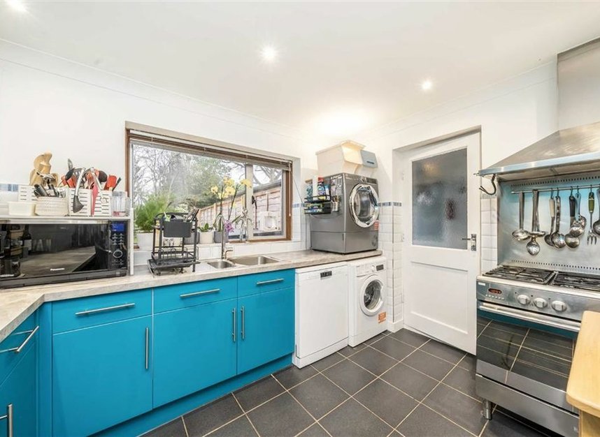 Properties sold in Clifford Avenue - BR7 5DY view9