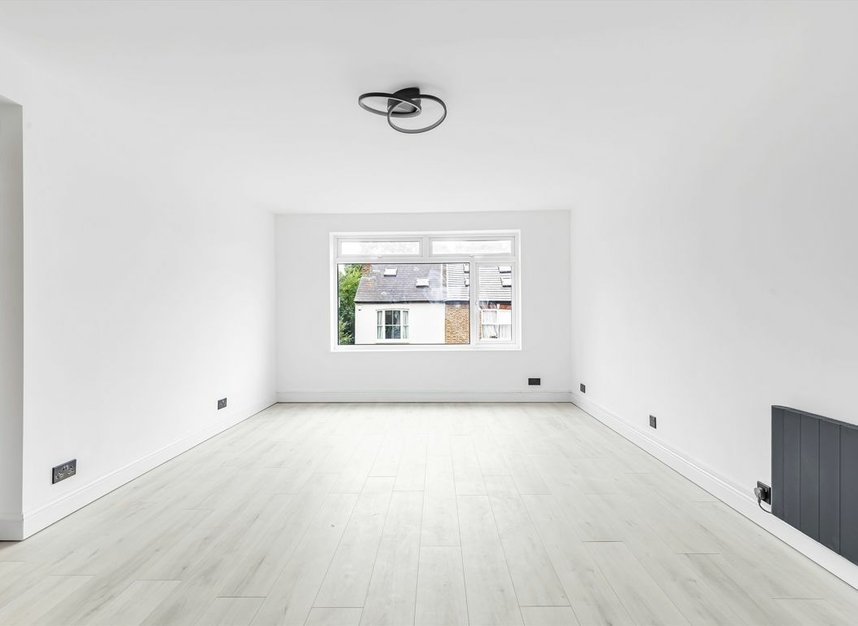Properties sold in Clifton Road - KT2 6PP view3
