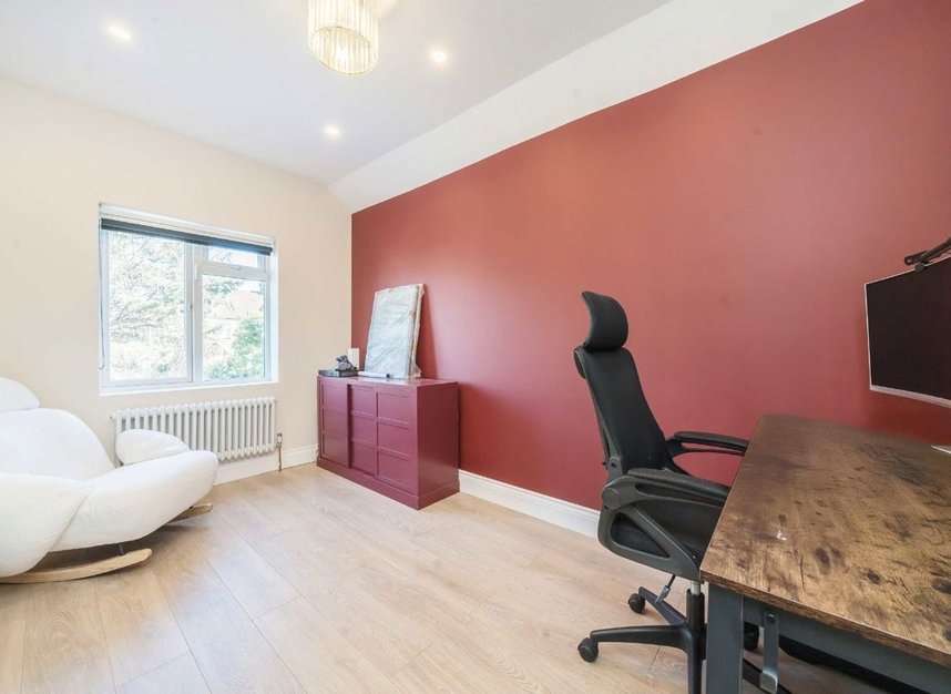 Properties for sale in Cloister Road - W3 0DE view6