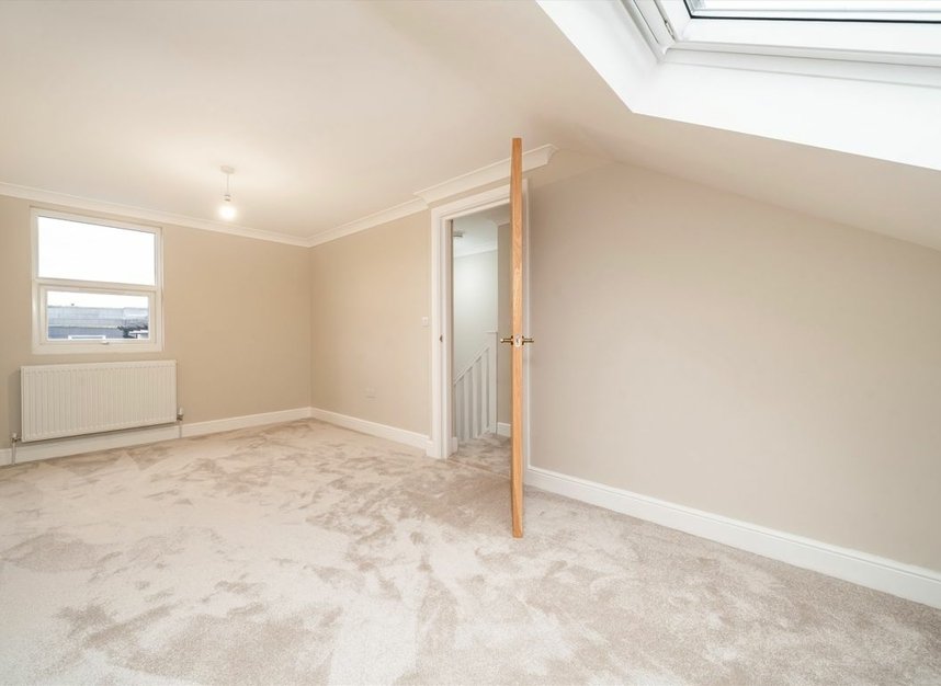 Properties sold in Cobbold Road - W12 9LA view10
