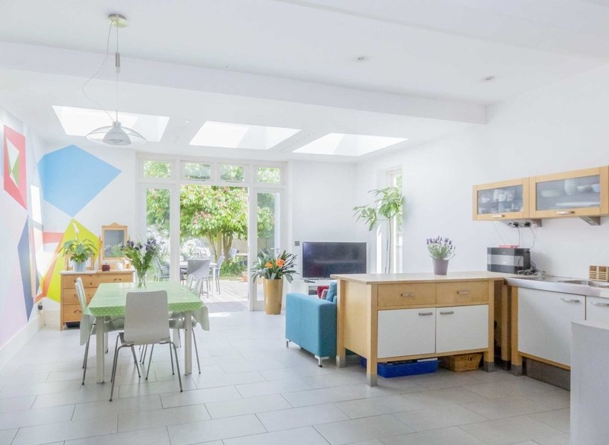 Coldershaw Road, London, W13