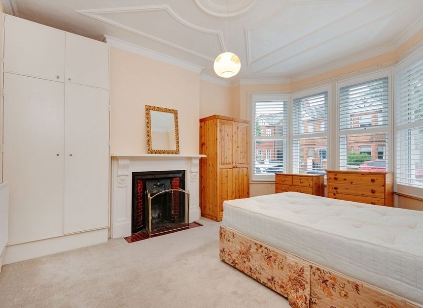 Properties for sale in Coldershaw Road - W13 9DT view5