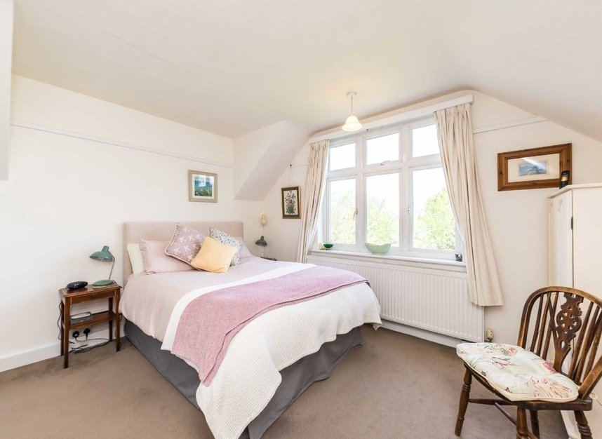 House for sale in Cole Park Gardens, St Margarets, TW1 (Ref 223383