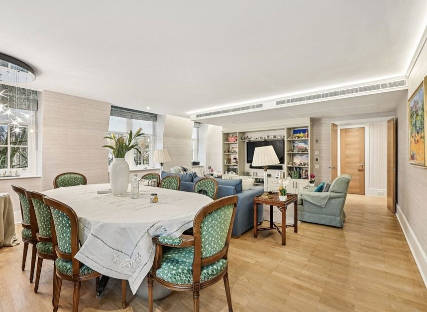 Properties for sale in Coleridge Gardens - SW10 0RR view2
