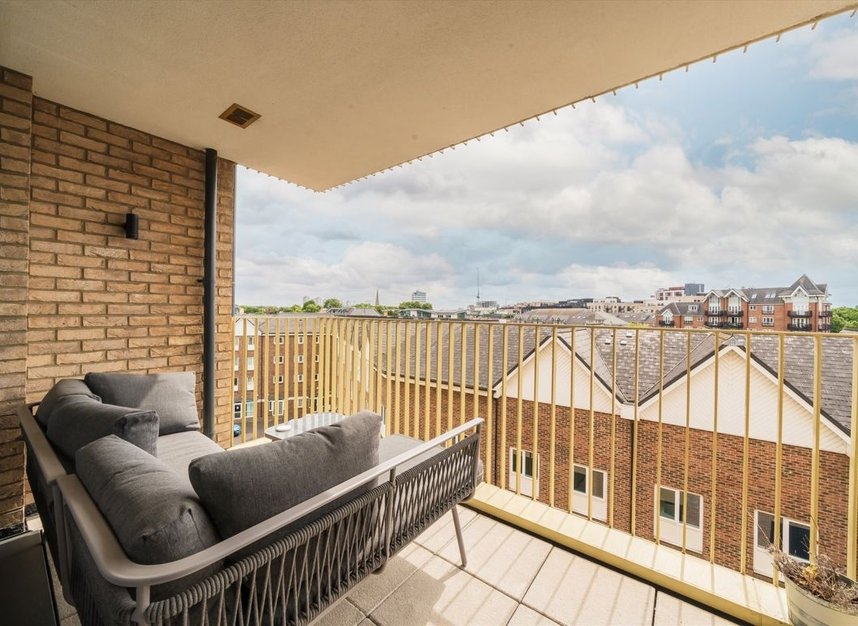 Properties for sale in Commerce Road - TW8 8FU view5