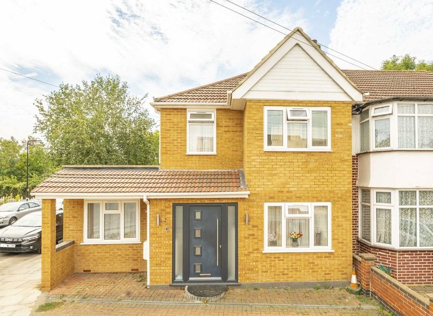 Properties for sale in Coniston Avenue - UB6 8EE view1