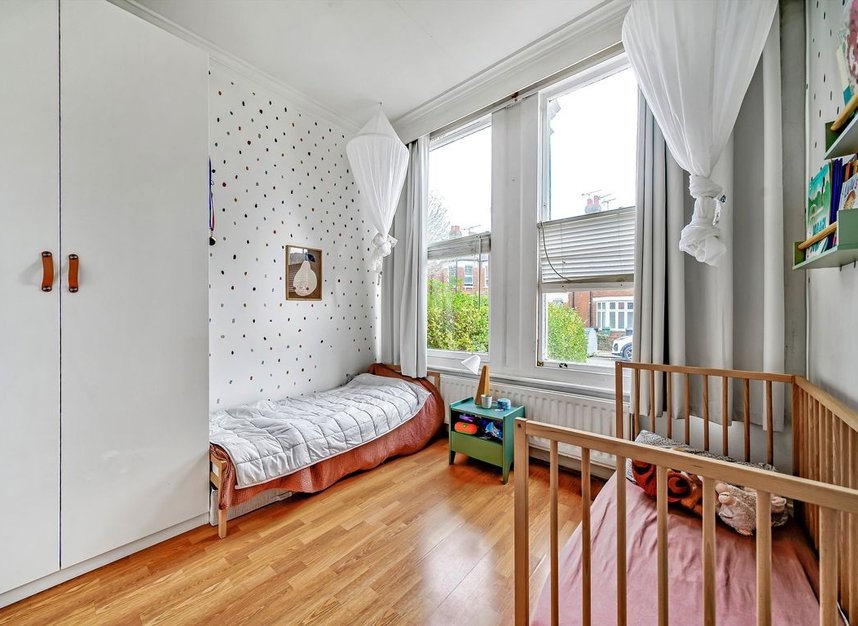 Properties for sale in Coniston Road - N10 2BL view7
