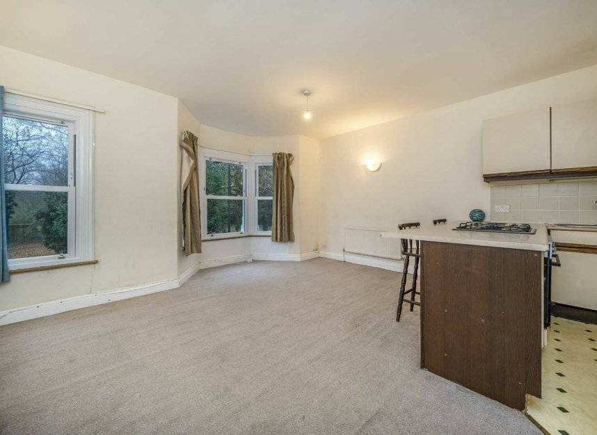 Properties for sale in Conolly Road - W7 3JW view2