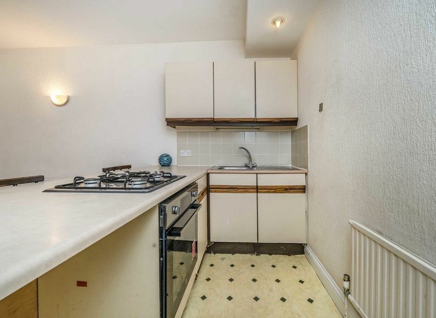 Properties for sale in Conolly Road - W7 3JW view3