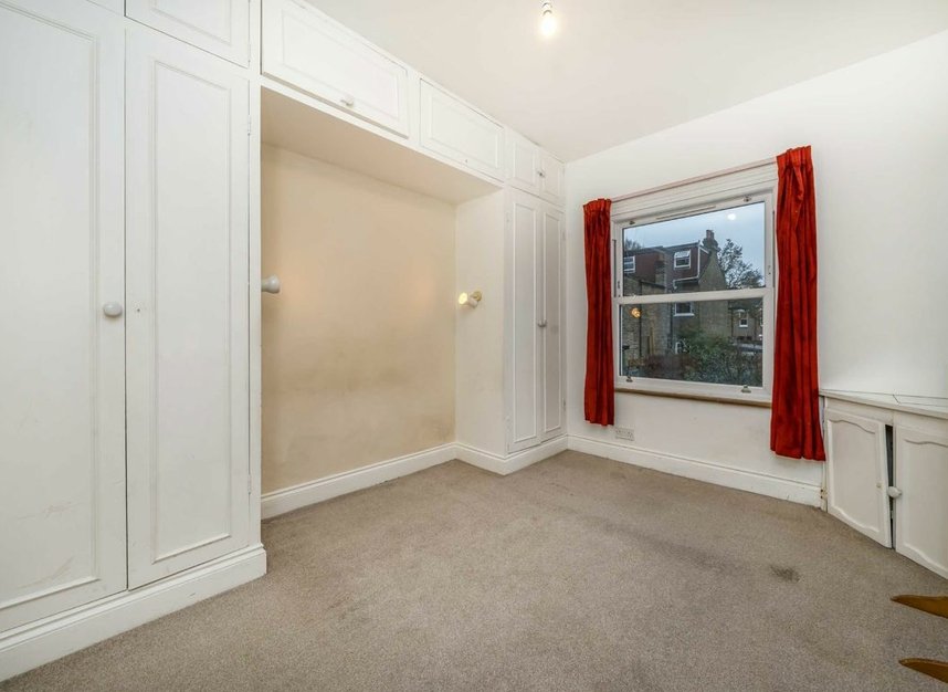 Properties for sale in Conolly Road - W7 3JW view4