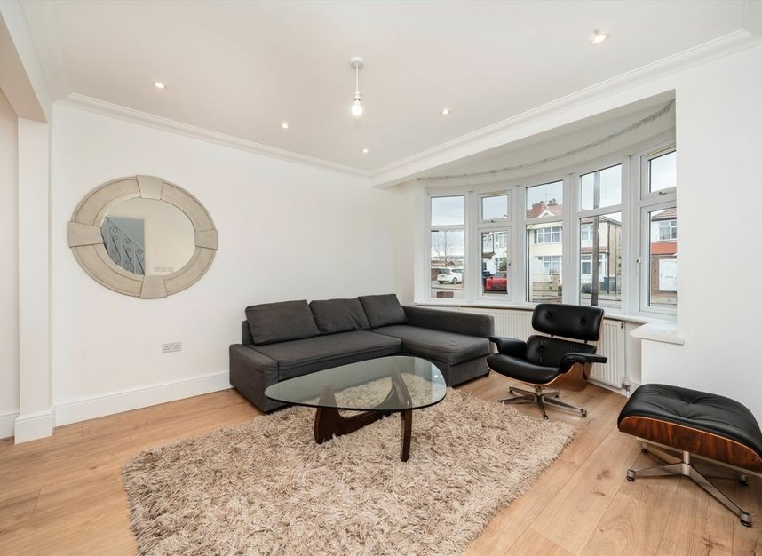 Properties sold in Conway Crescent - UB6 8JA view6