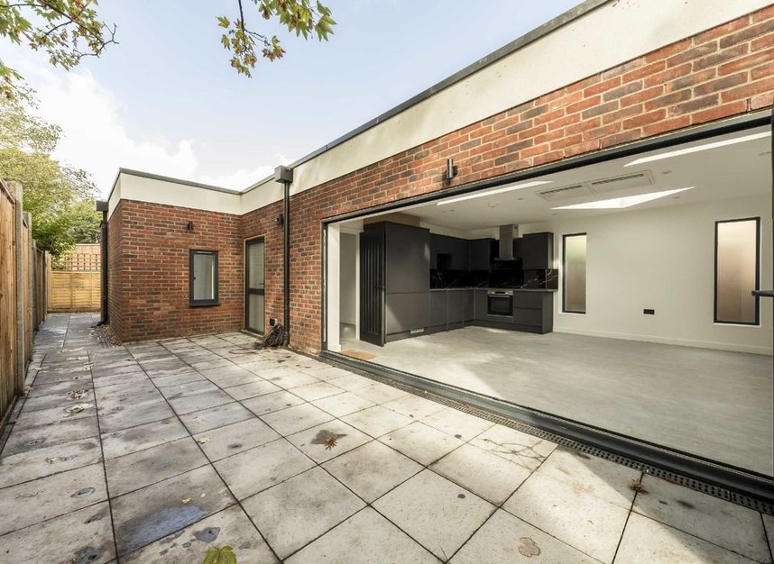 Bungalow for sale in Conyers Road, Streatham, SW16 (Ref 222383) Dexters