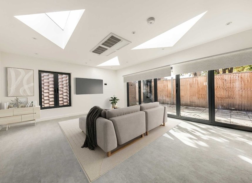 Bungalow for sale in Conyers Road, Streatham, SW16 (Ref 222383) Dexters