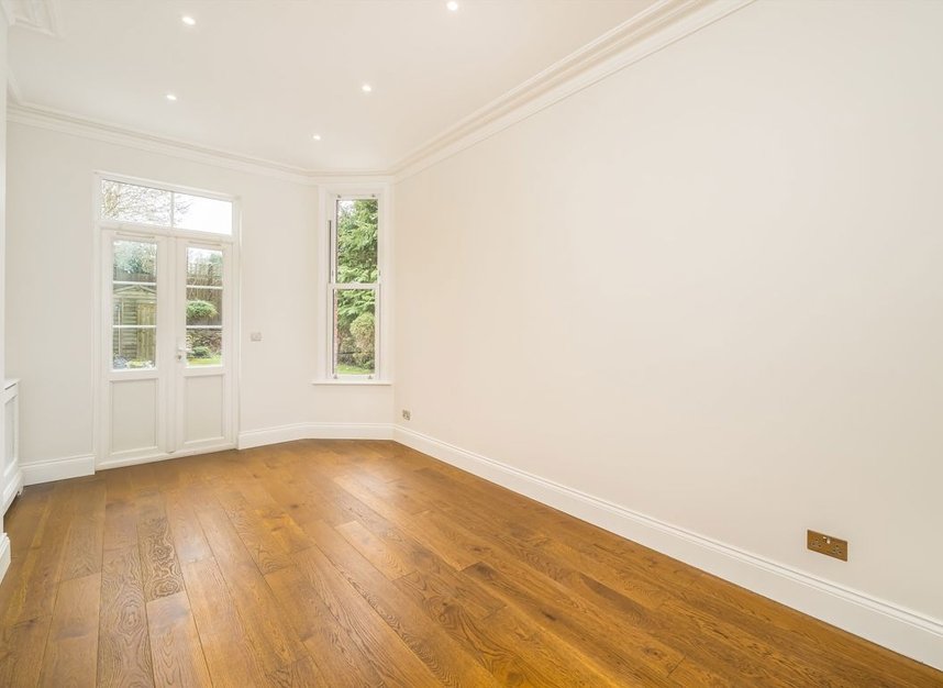 Properties for sale in Coolhurst Road - N8 8EP view12